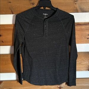 Goodfellow & Co Men's Charcoal Long Sleeve Henley Size Small